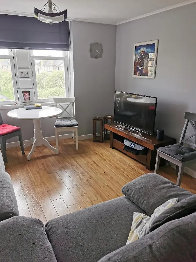 2 Bedroom Apartment With Park View Edinburgh United Kingdom
